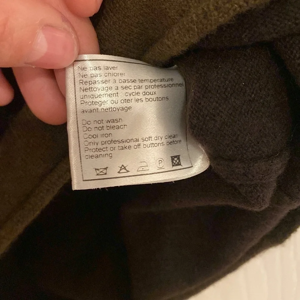Chanel 100% cashmere top size 42 (L)